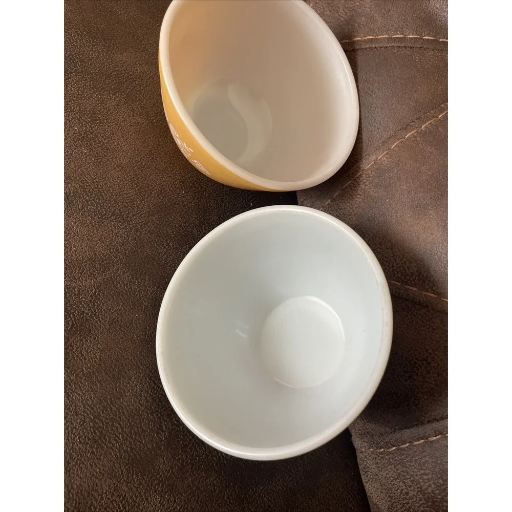 SET 2 PYREX BOWLS Crazy Daisy Spring Blossoms & Gold Butterfly Mixing Bowls Vtg